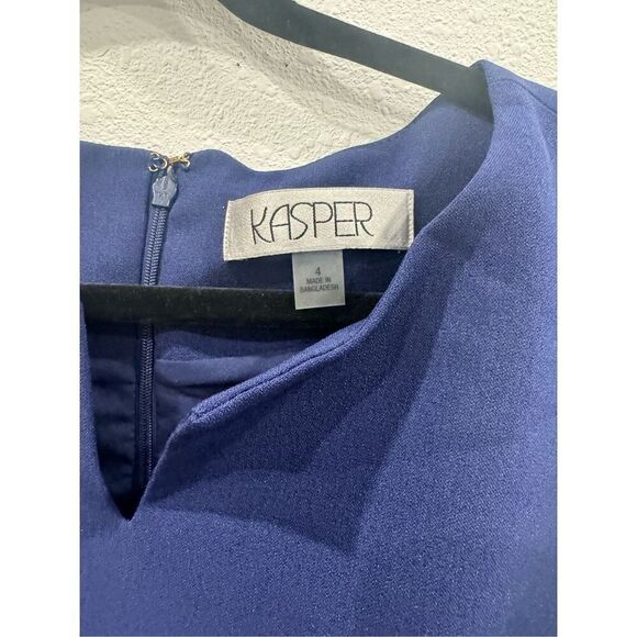 Kasper Women's Sheath W/Cut Out & Bar Trim navy size 4 - Picture 3 of 6